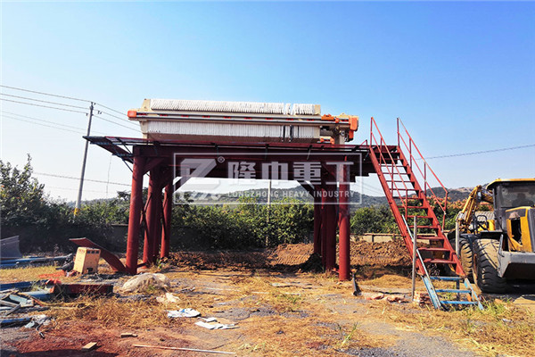 .廂式壓濾機設備的污泥是否壓干如何判斷？