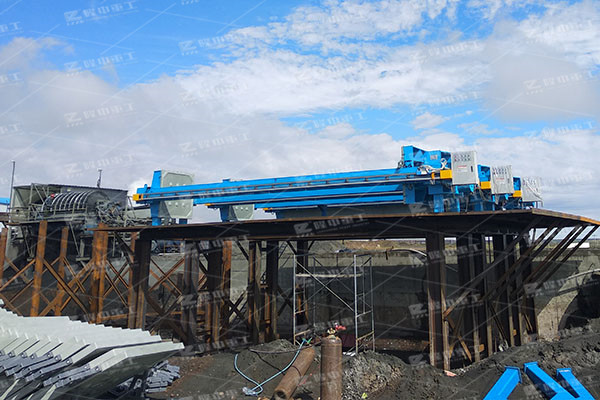 污泥壓濾機(jī)設(shè)備的價(jià)格受哪些因素的影響？如何選購(gòu)G效率，低耗能壓濾機(jī)